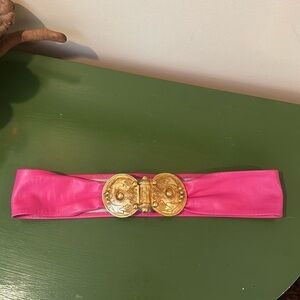 Accessocraft N.Y.C Vintage pink leather belt with a big beautiful buckle